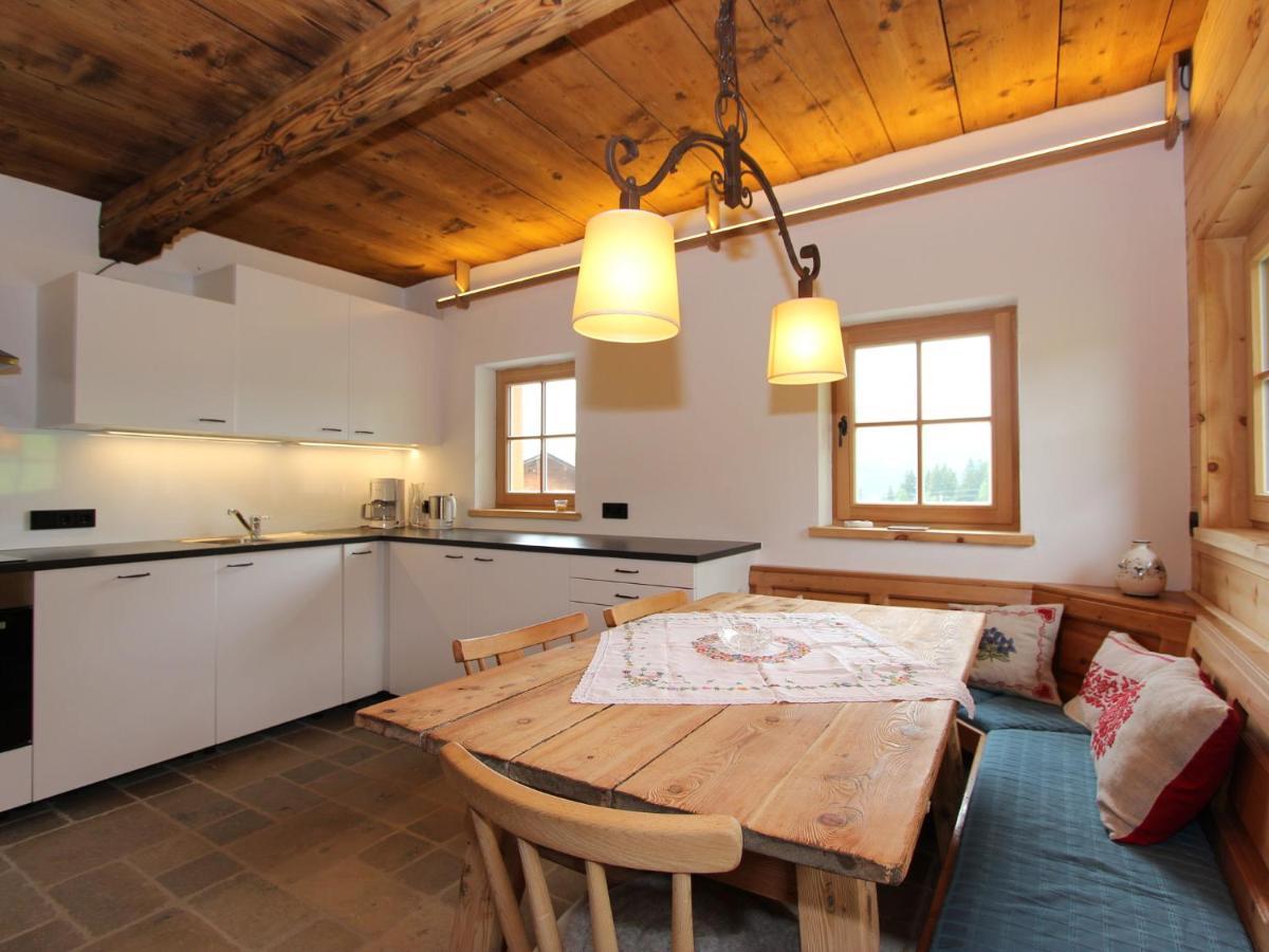 Chalet On The Ski Slope In St Johann In Tyrol Apfeldorf Extérieur photo